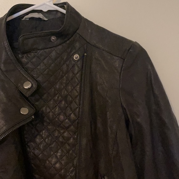 Cole Hahn Black Genuine Leather Jacket - Picture 3 of 10